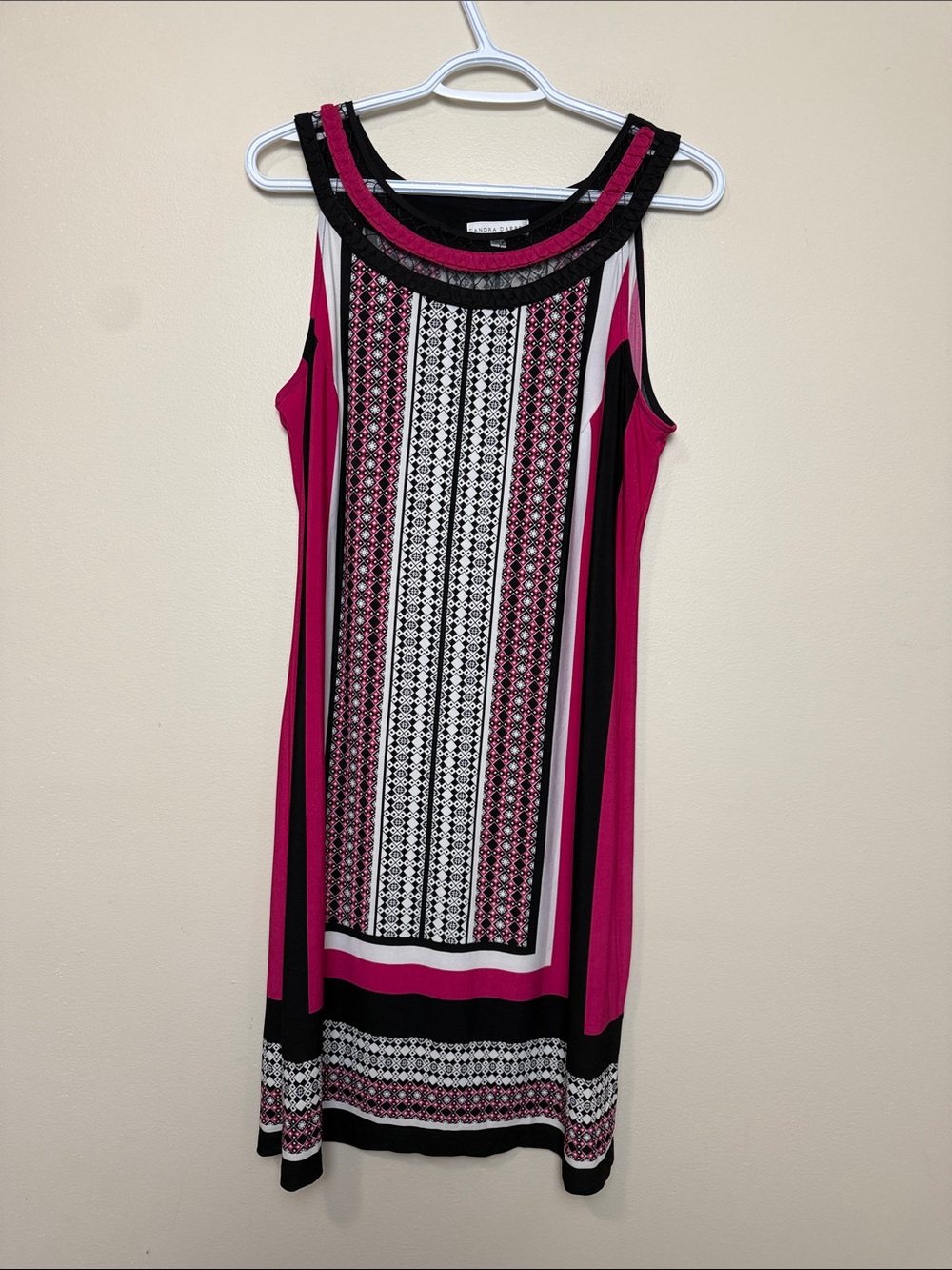 Sandra Darren Fuchsia, Black and White Patterned Sleeveless Shift Dress size 12